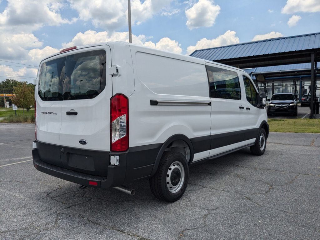 2025 Ford Transit photo 3