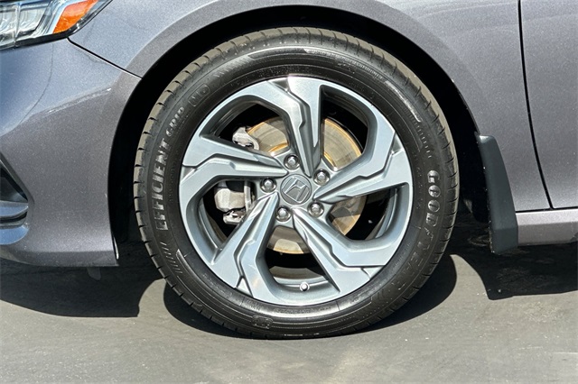 2019 Honda Accord EX photo 33