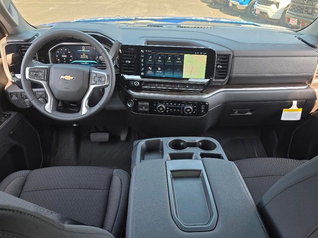 2026 Chevrolet Silverado 1500 LT photo 2
