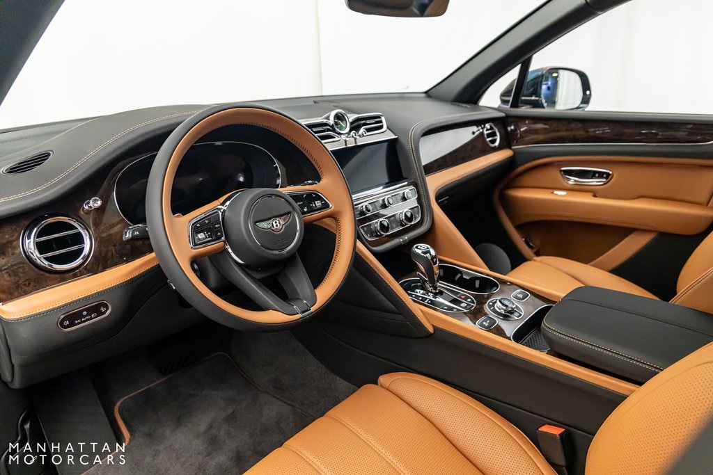 2024 Bentley Bentayga EWB photo 12