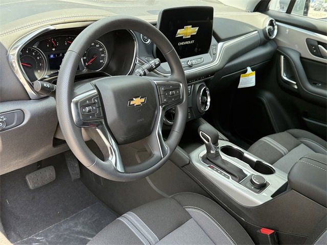 2025 Chevrolet Blazer 2LT photo 14