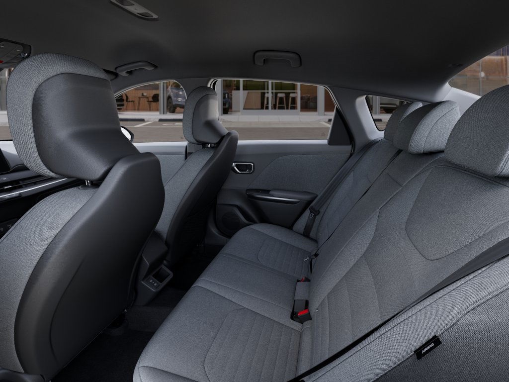 2025 Kia K4 EX photo 17