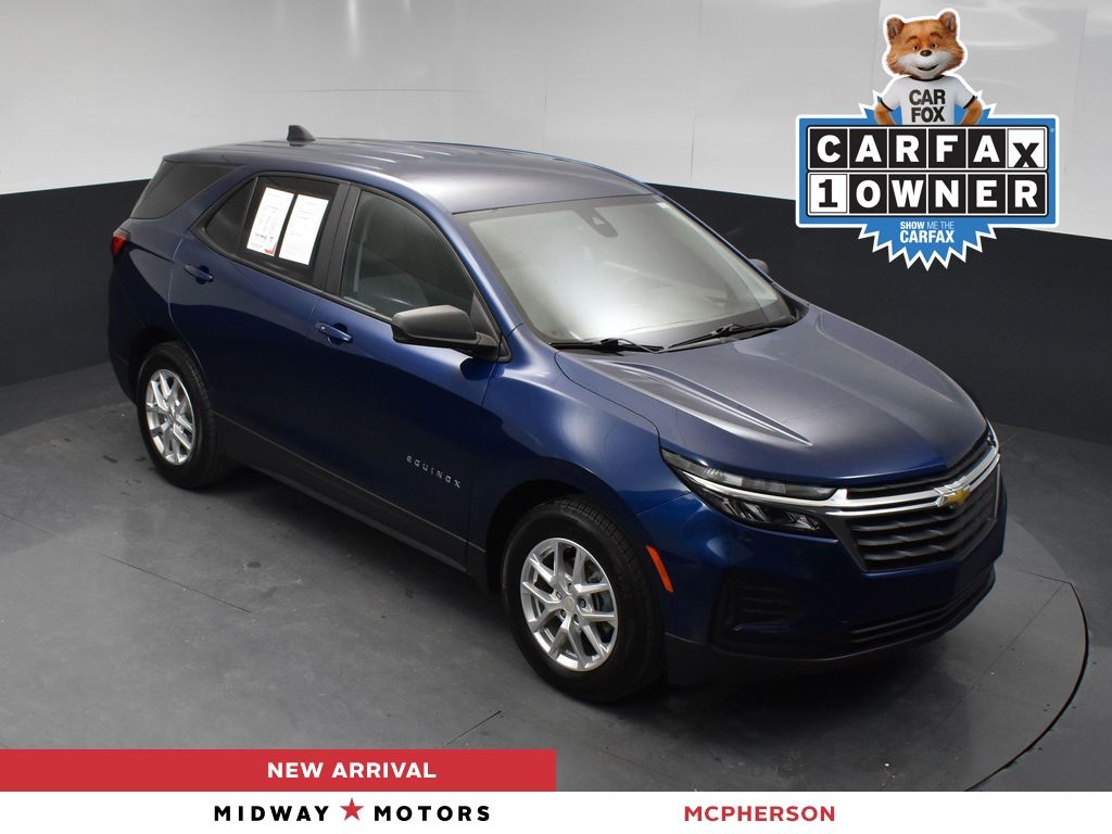 2022 Chevrolet Equinox LS's photo