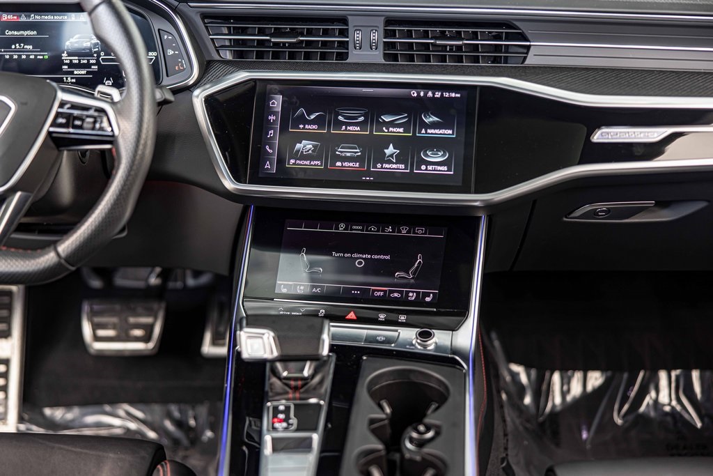 2022 AUDI RS 7 - Image 38