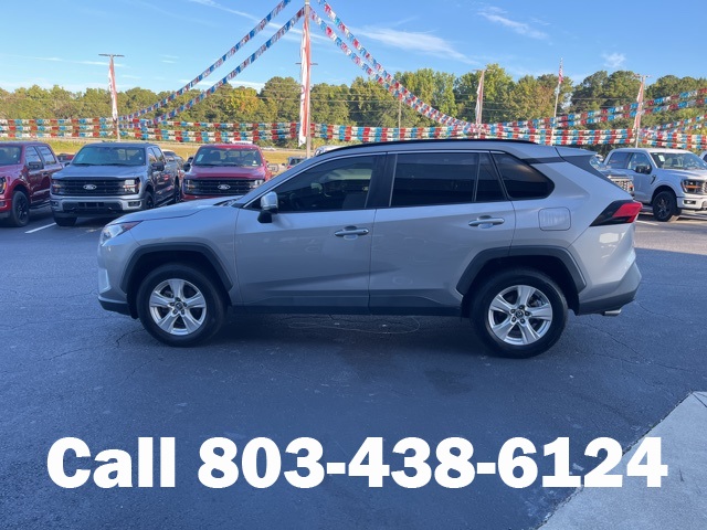 2021 Toyota RAV4 XLE photo 34