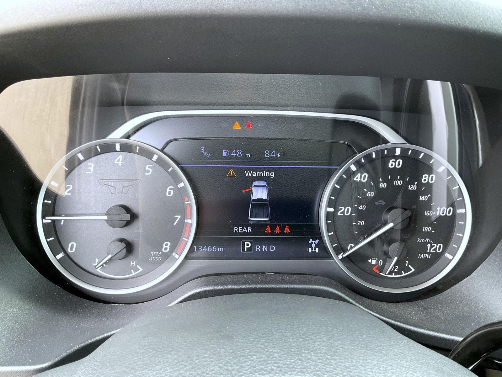 2024 Nissan Titan SV photo 14