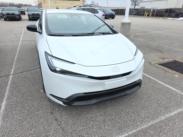 2026 Toyota Prius LE's photo