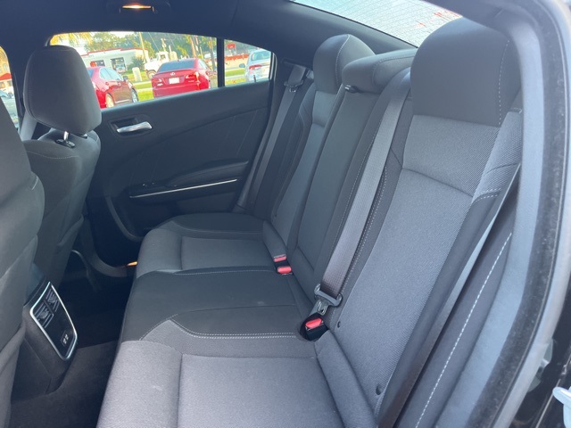 2021 Dodge Charger SXT photo 13