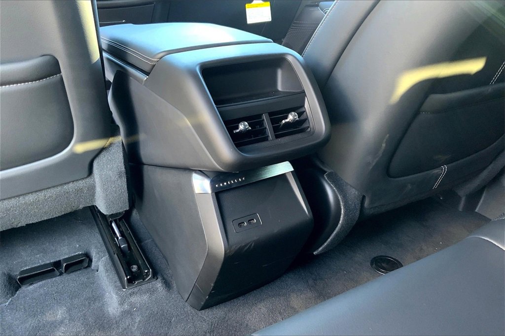 2025 Cadillac Lyriq Sport photo 17