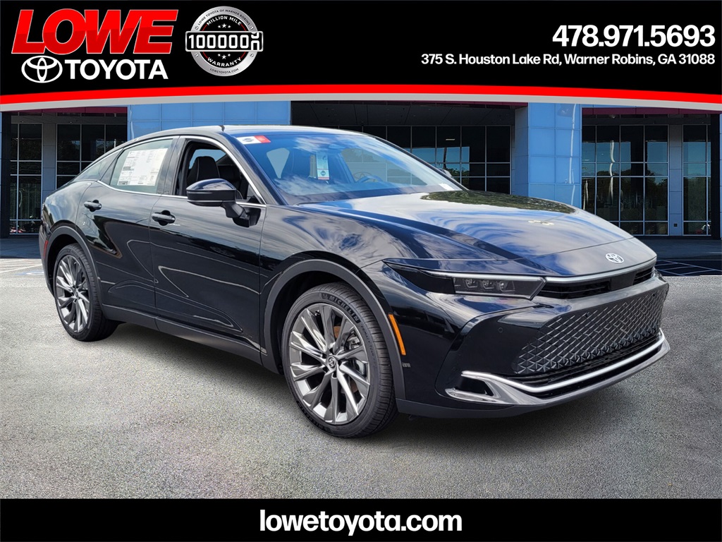 2025 Toyota Crown Limited's photo