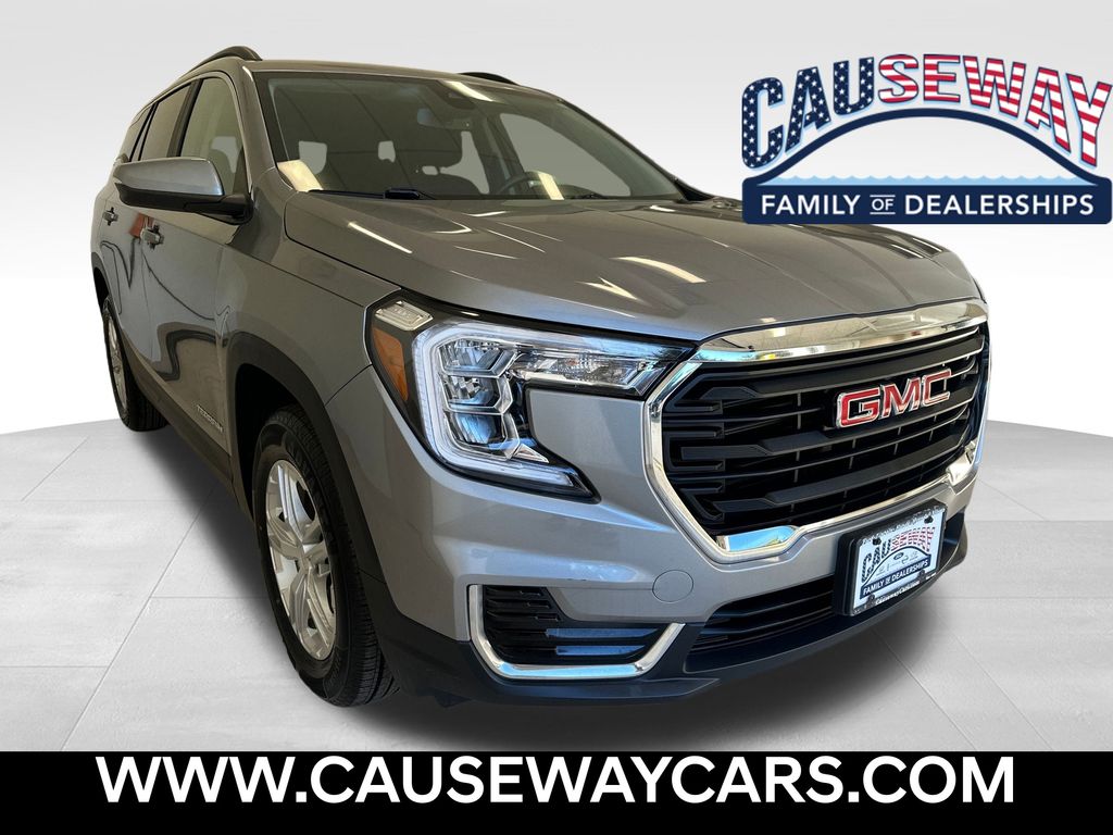 2023 GMC Terrain SLE's photo