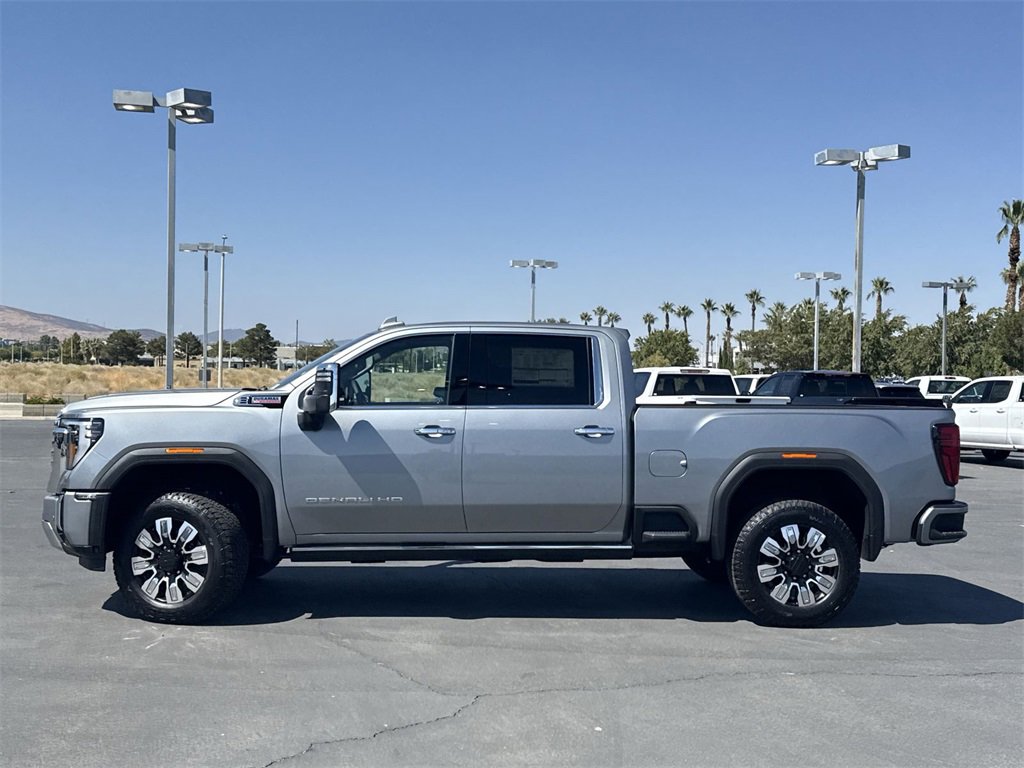 2025 Gmc Sierra 2500 HD Denali photo 3