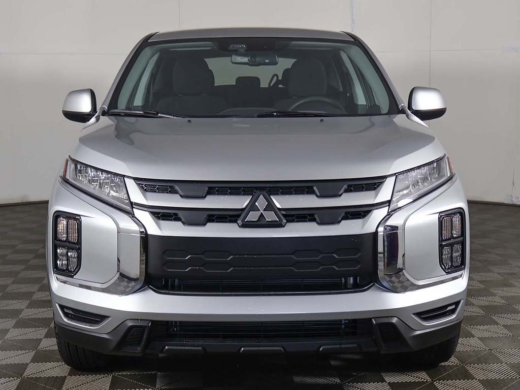 2025 Mitsubishi Outlander Sport ES photo 4