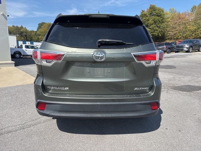 2015 Toyota Highlander XLE photo 4