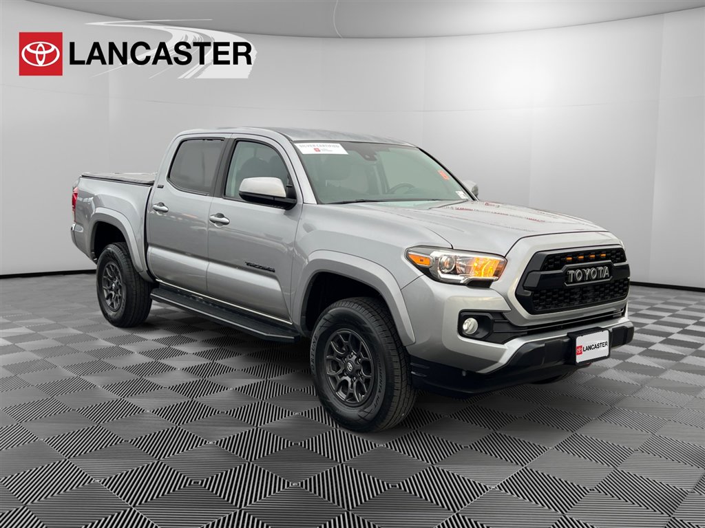 2018 Toyota Tacoma SR5's photo