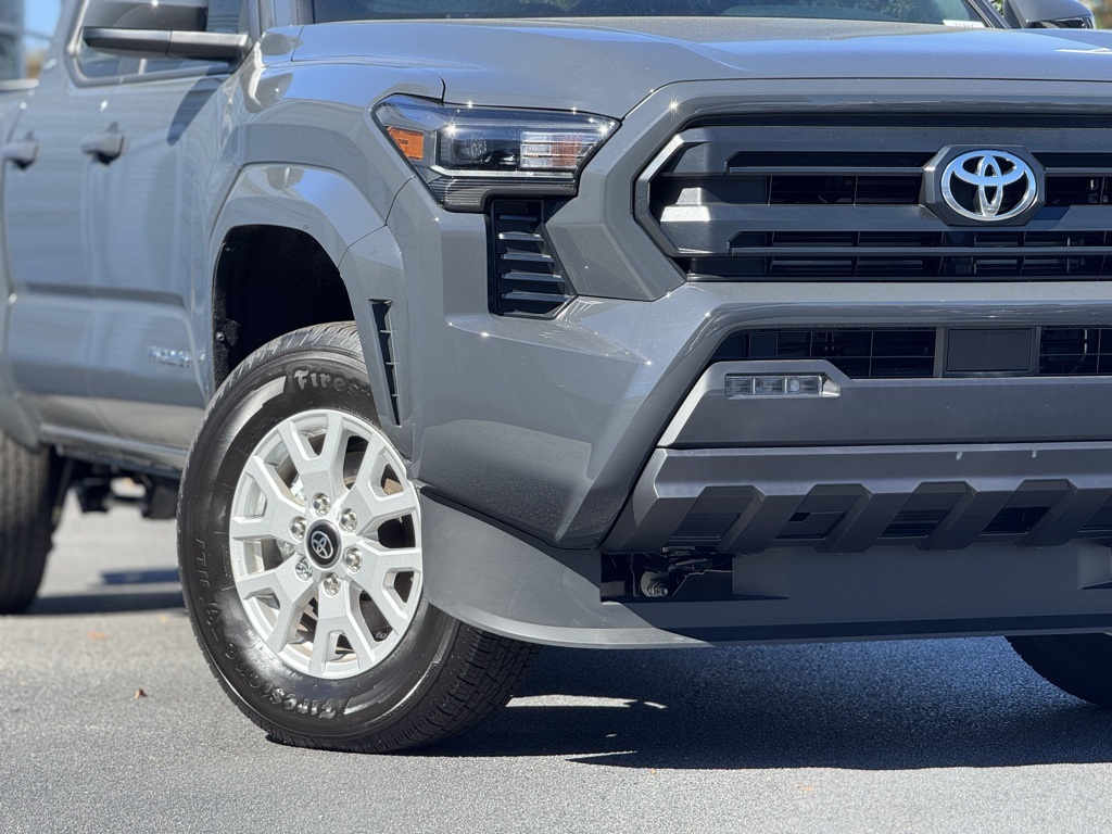 2025 Toyota Tacoma SR5 photo 2