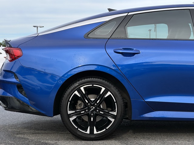 2022 Kia K5 GT-Line photo 23