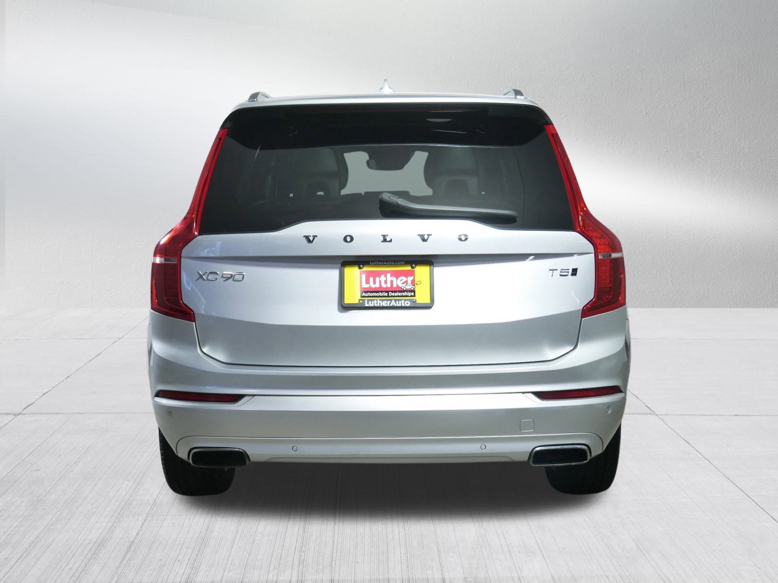 2020 Volvo XC90 Momentum AWD photo 6