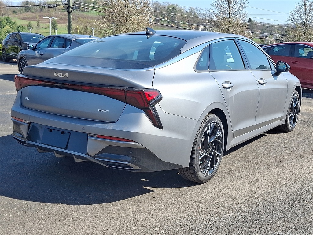 2025 Kia K5 GT-Line photo 6