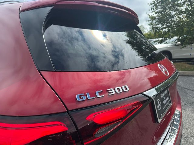 2026 Mercedes Benz GLC 300 4MATIC photo 11