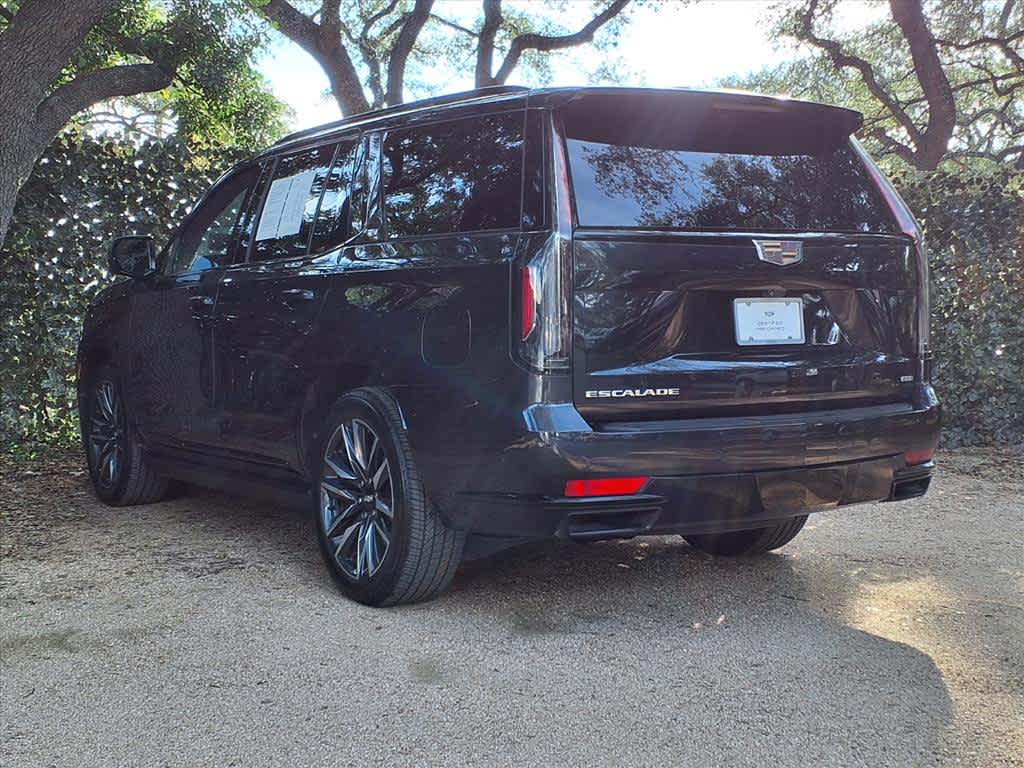2023 Cadillac Escalade Sport Platinum photo 3
