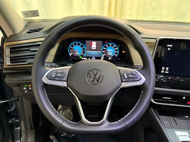 2025 Volkswagen Atlas SE photo 15