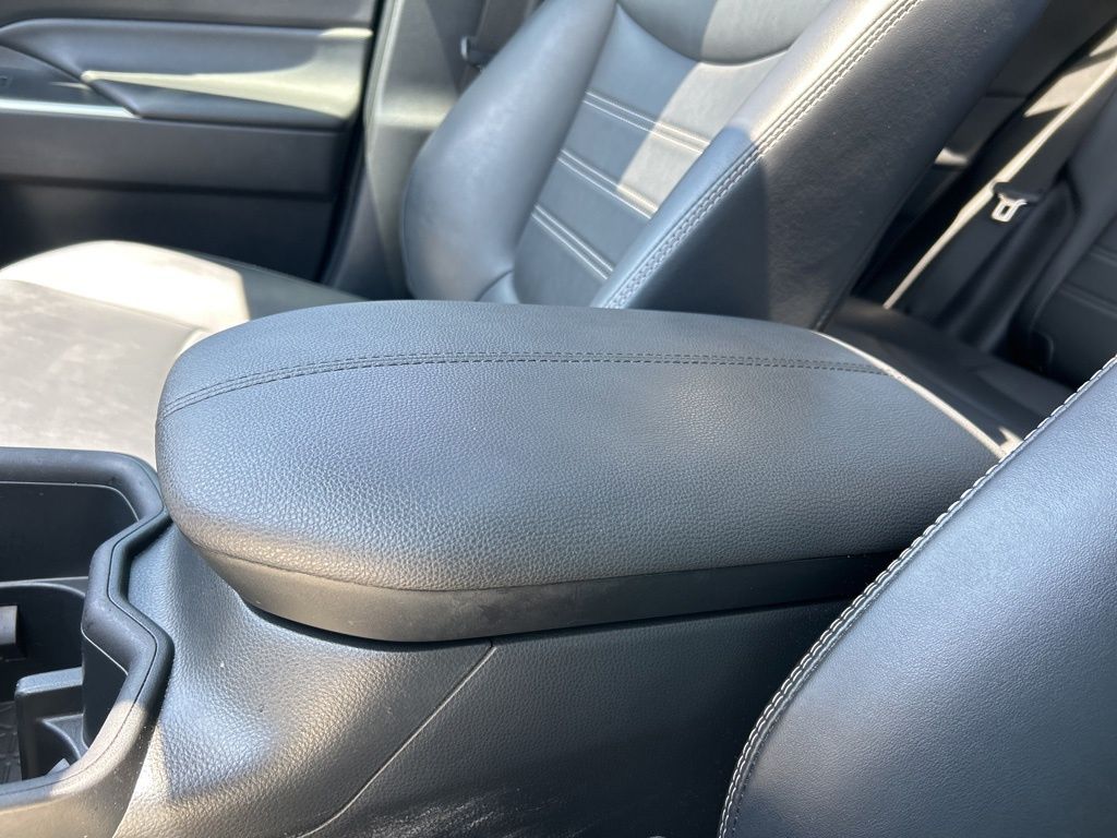 2023 Toyota RAV4 XLE Premium photo 30