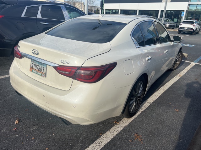 2018 Infiniti Q50 3.0t LUXE photo 4