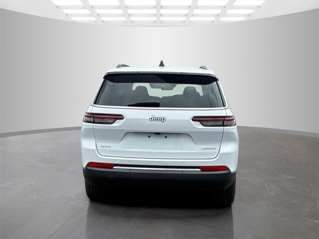 2025 Jeep Grand Cherokee Laredo X photo 4