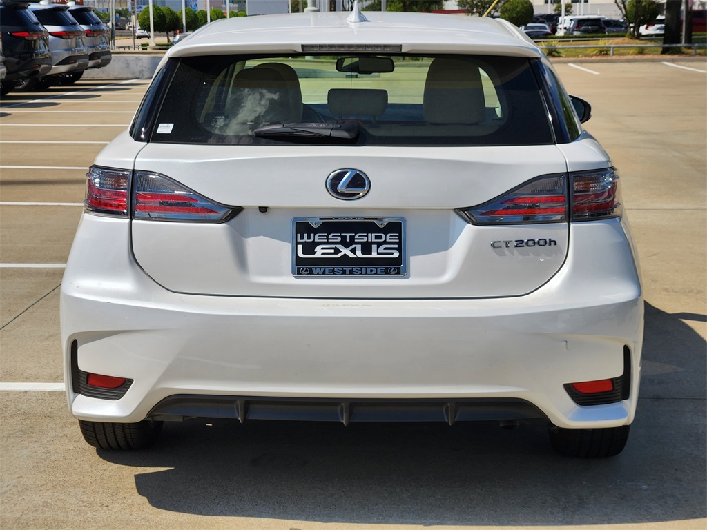 2017 Lexus CT 200h photo 6