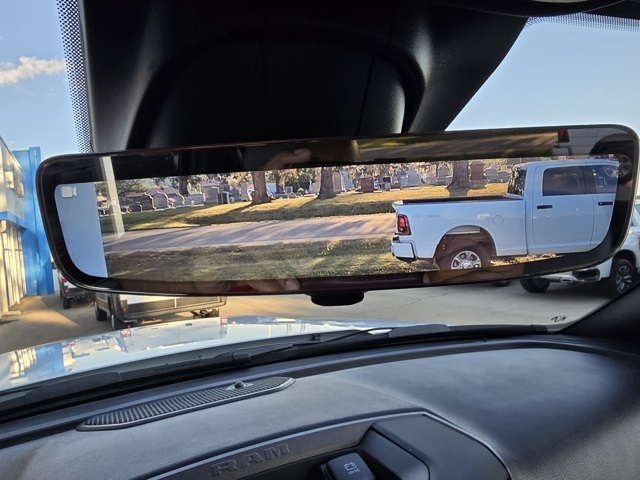 2025 Ram 5500 photo 18