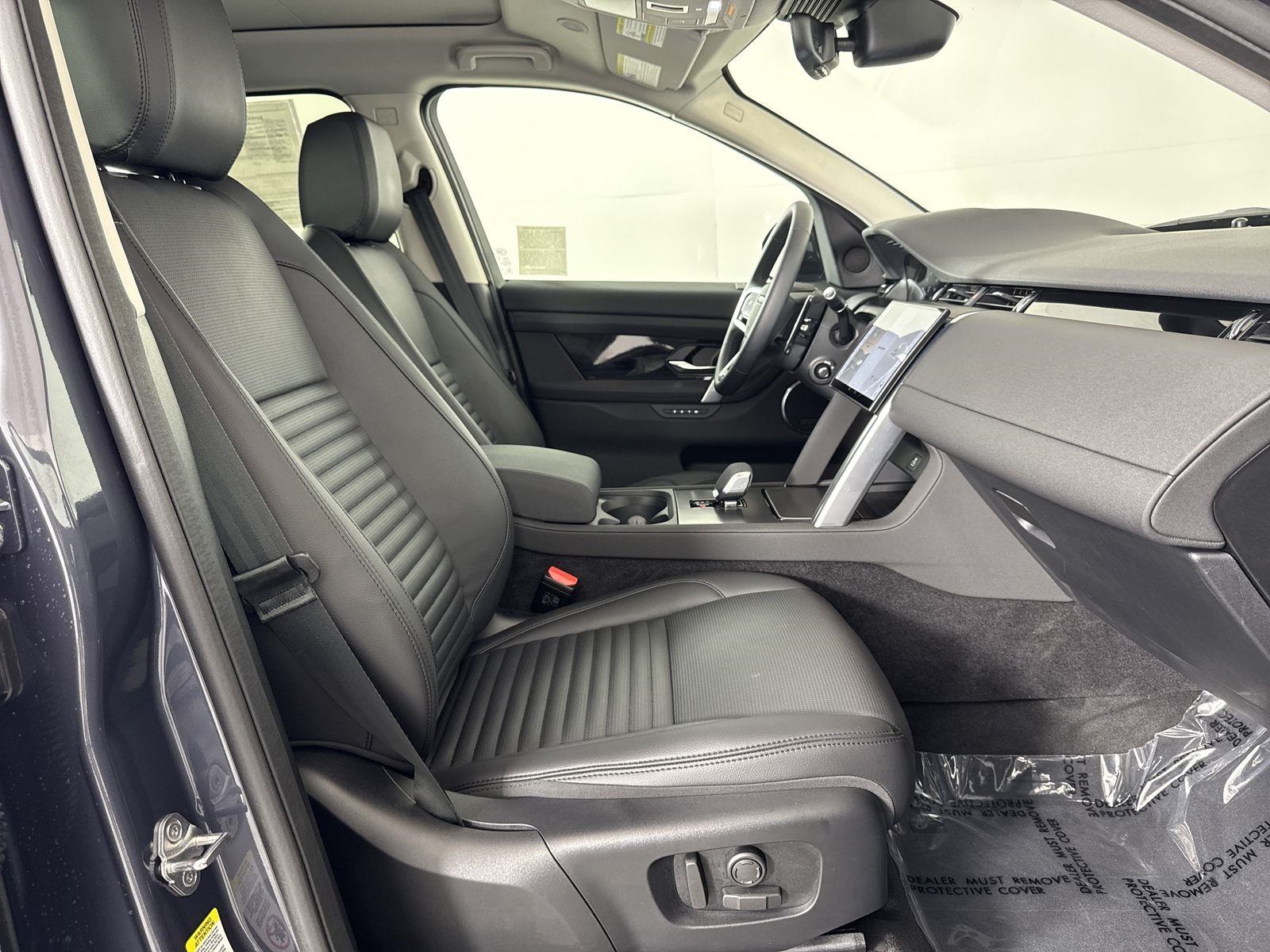 2025 Land Rover Discovery Sport S photo 34