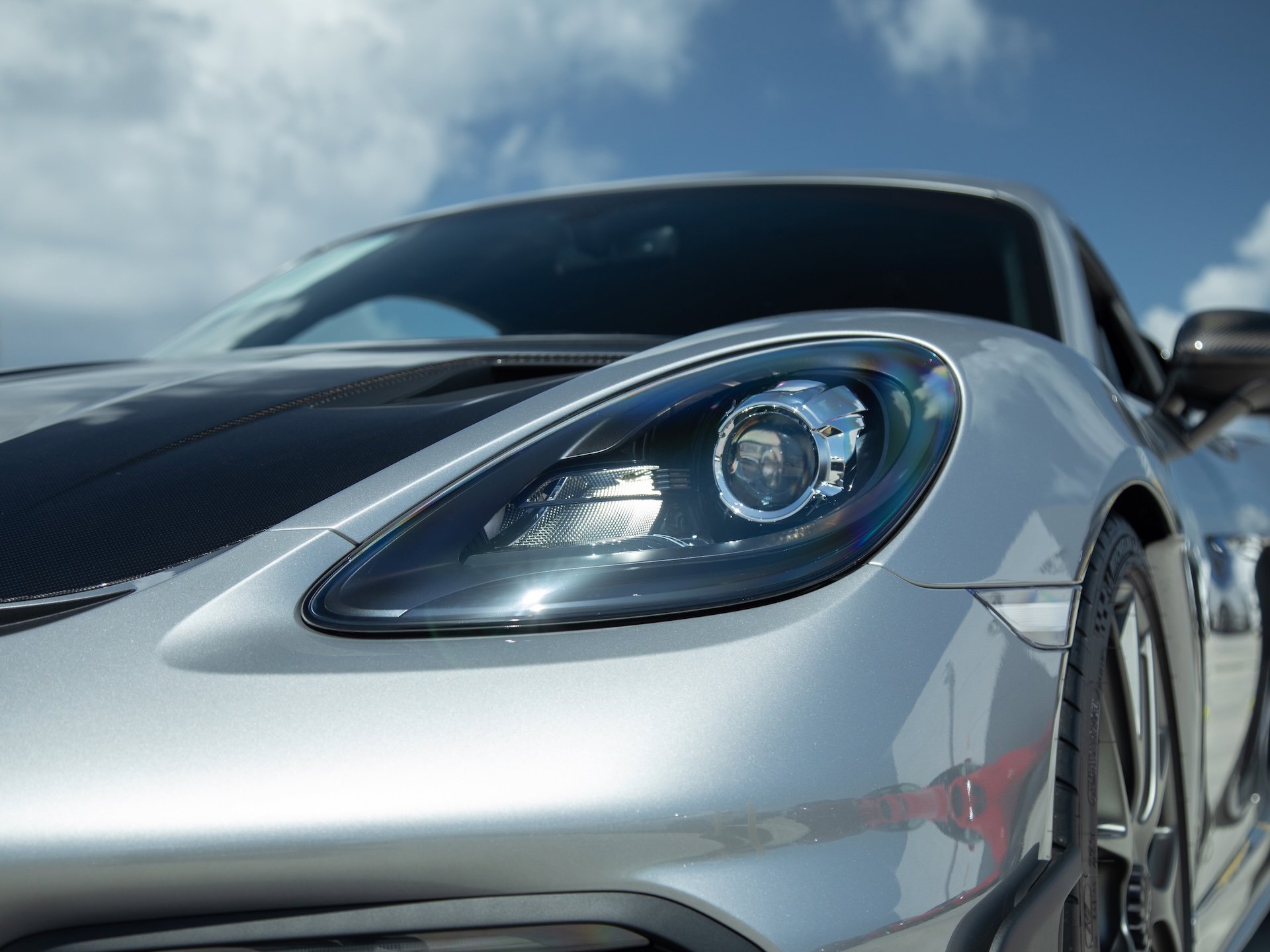 2025 Porsche Cayman GT4 RS photo 13