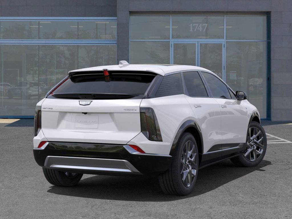 2025 Cadillac Optiq Luxury photo 3