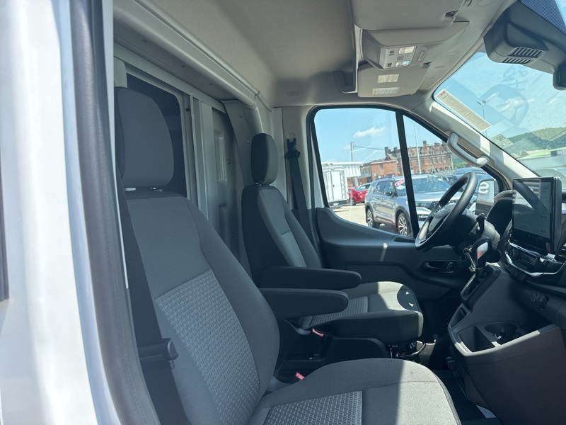 2024 Ford Transit photo 10