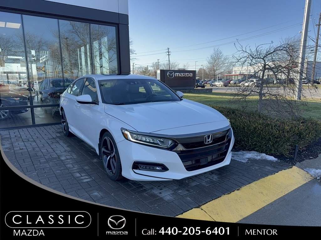 2018 Honda Accord Sport's photo