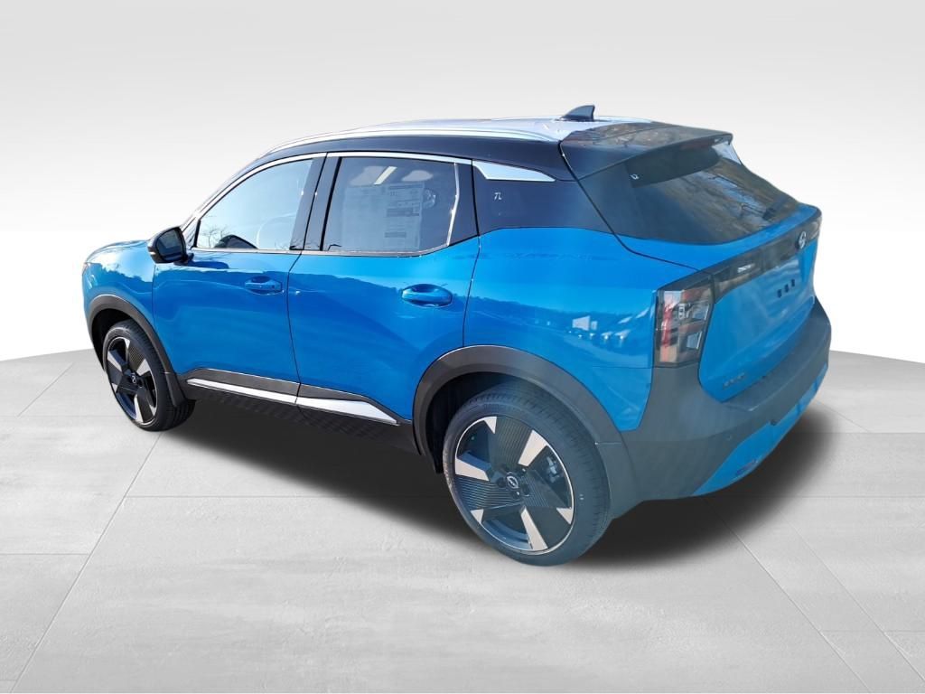 2025 Nissan Kicks SR photo 4