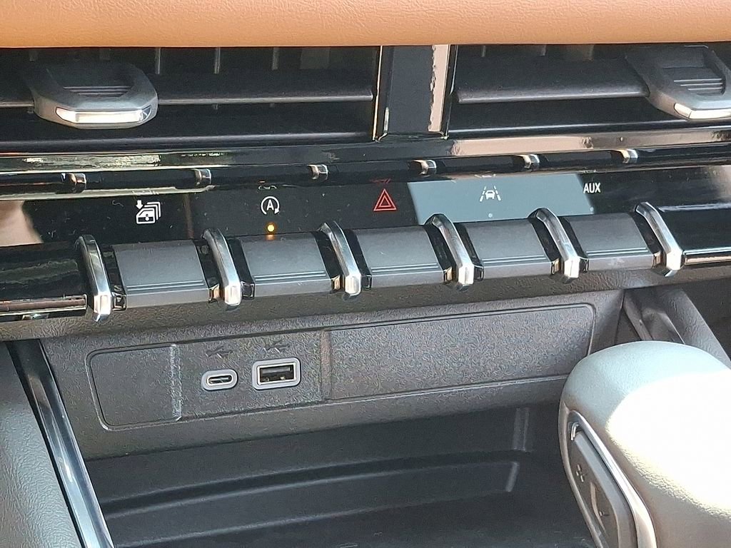 2026 Gmc Canyon AT4 photo 16