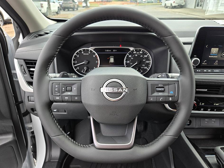 2026 Nissan Rogue SV photo 17
