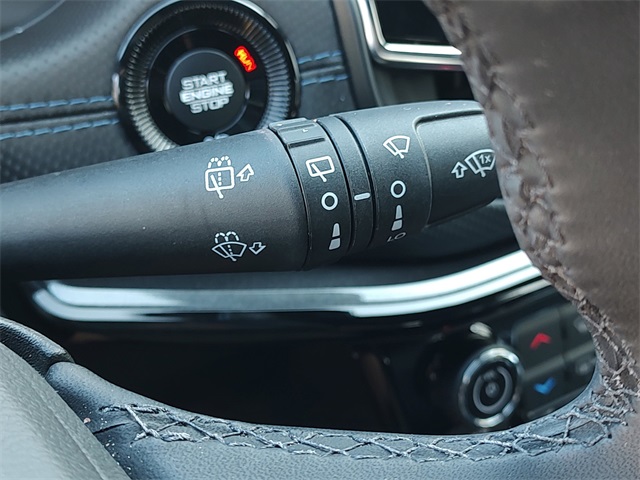 2025 Jeep Compass North Edition Latitude photo 22