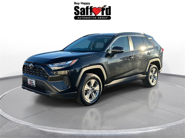 2024 Toyota RAV4 XLE's photo