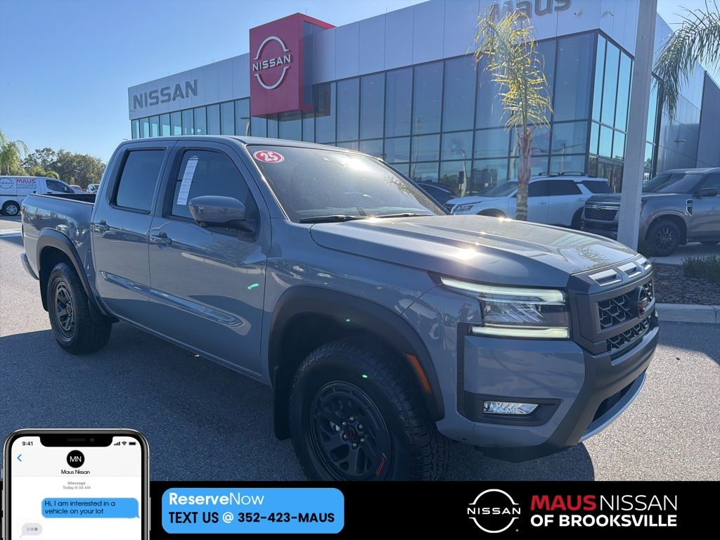2025 Nissan Frontier PRO-4X's photo