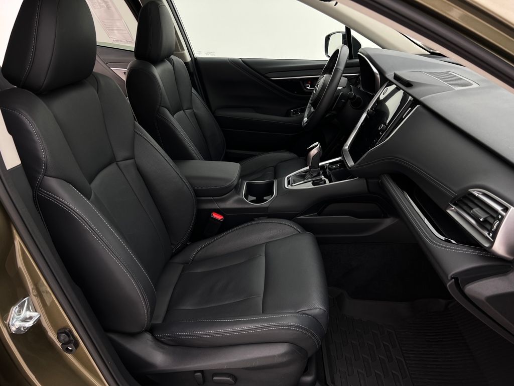 2024 Subaru Outback Touring photo 16