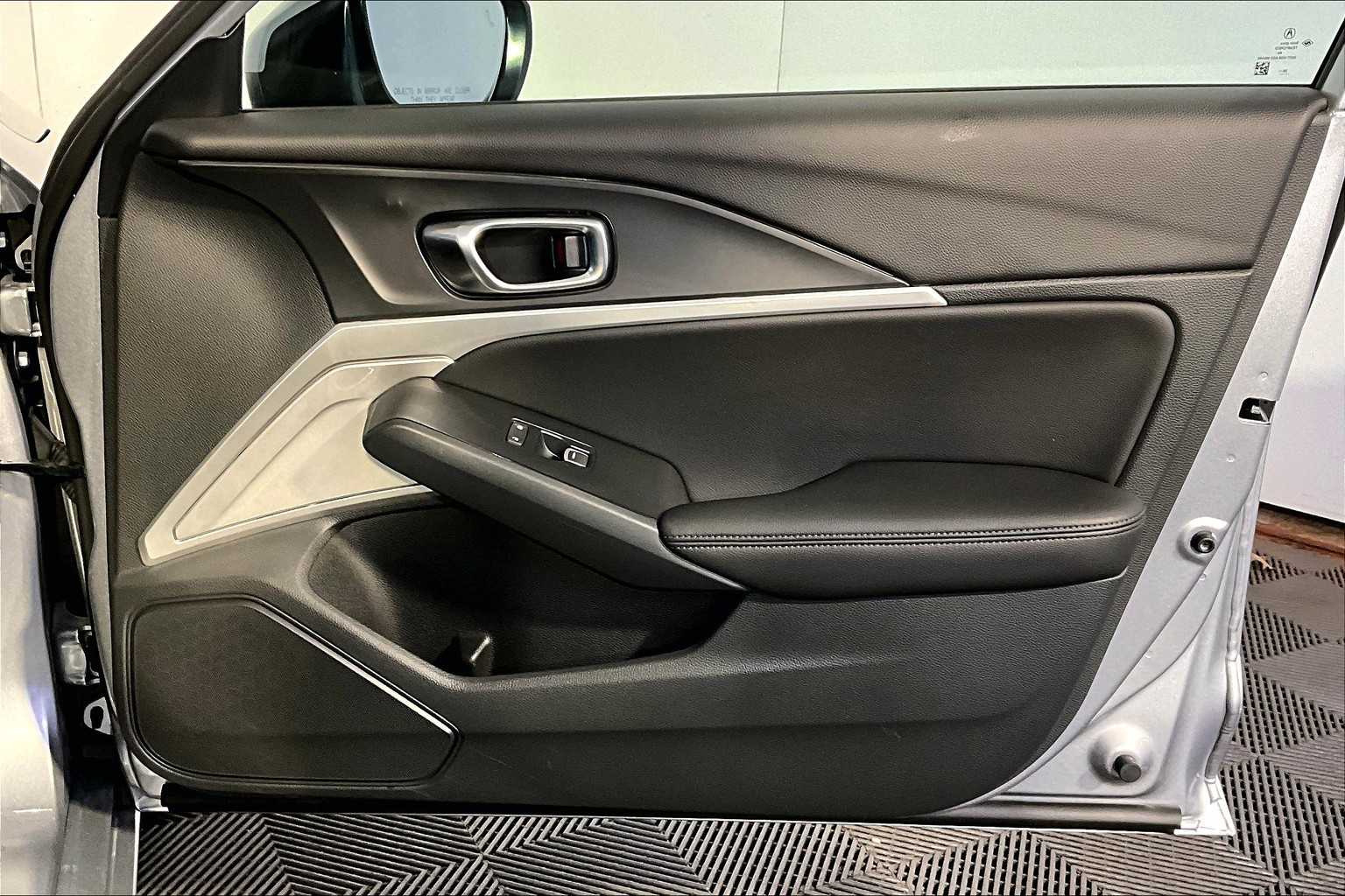 2025 Acura Integra Base photo 21