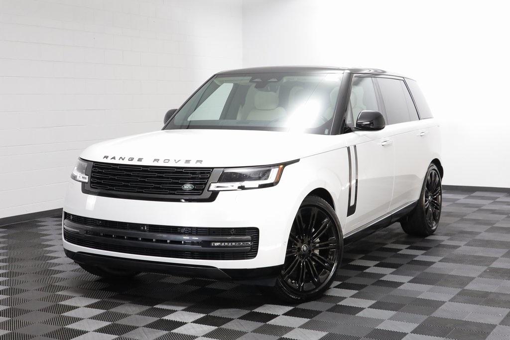 2025 Land Rover Range Rover SE