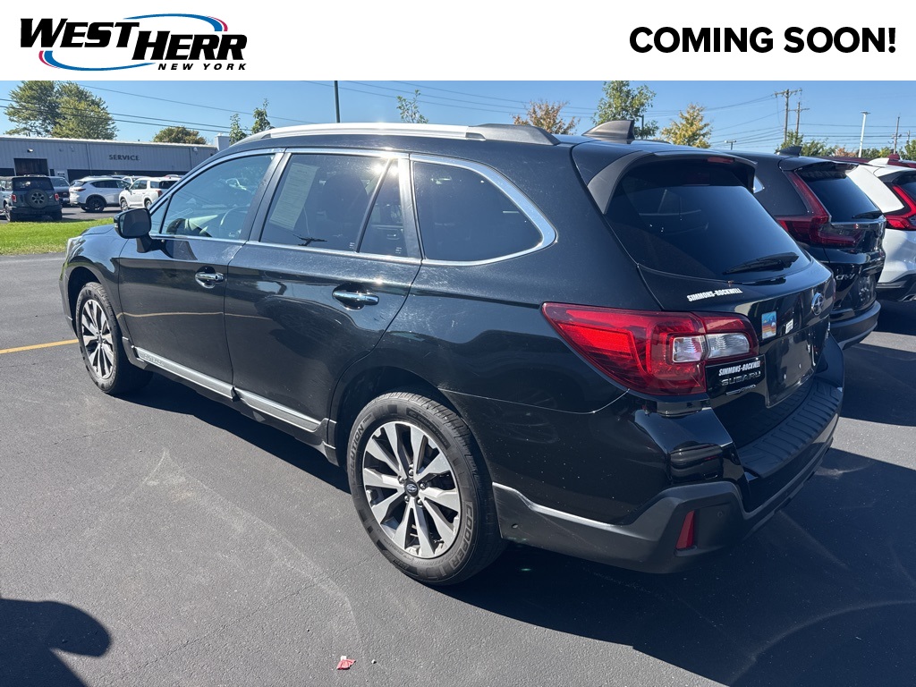 2018 Subaru Outback 3.6R Touring photo 4