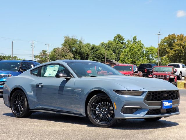 2025 Ford Mustang EcoBoost photo 2