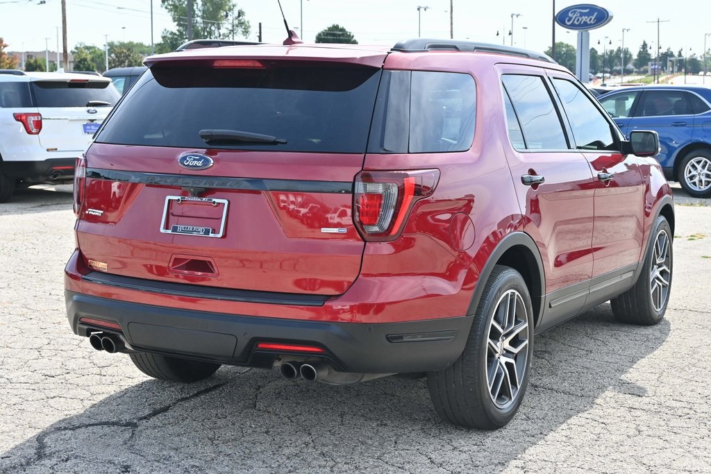 2018 Ford Explorer Sport photo 8