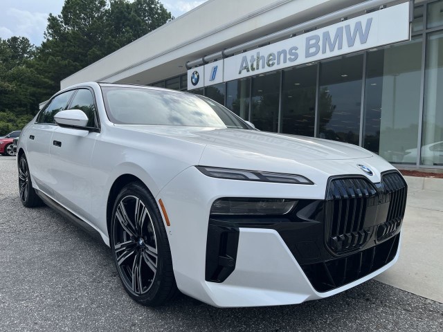 2025 BMW i7