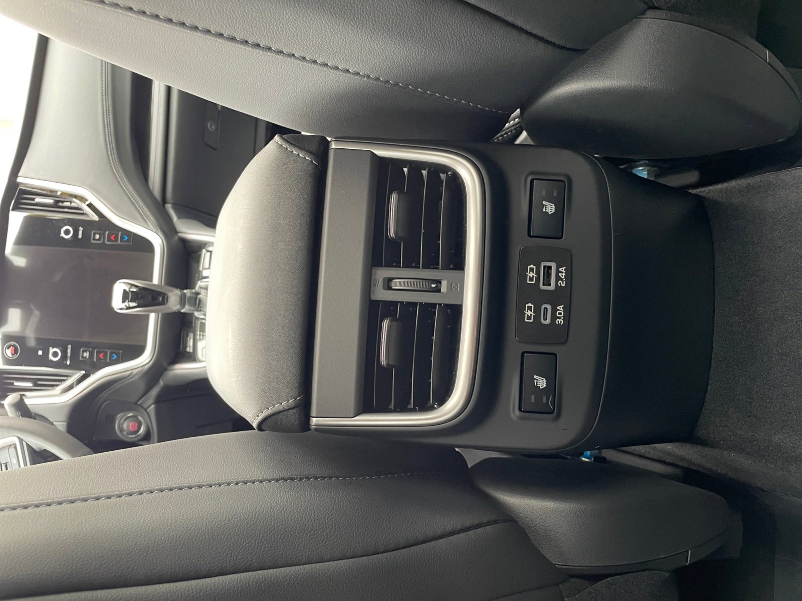2025 Subaru Outback Touring photo 23